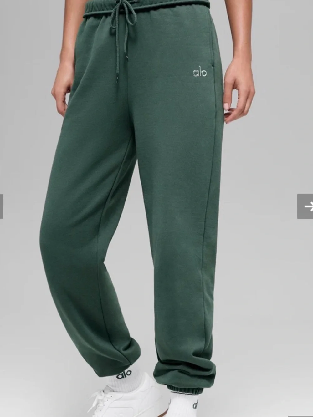 ALO Yoga Accolade Joggers Sweatpants in Forest Green Sz Medium